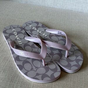 Coach Size 8 Lilac Signature Logo Flip Sandals NEW WITH TAGS